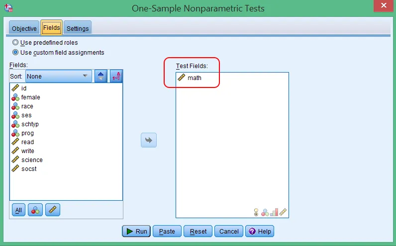 Giữ biến math trong Test Fields để kiểm định Chọn biến math tại tab Fields
